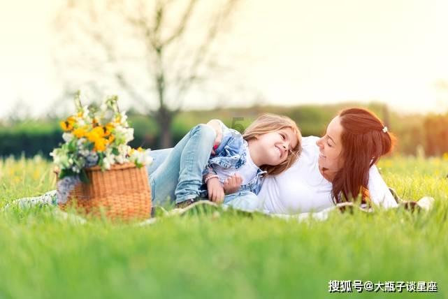 春节期间五幅对联怎么写好？游戏画面